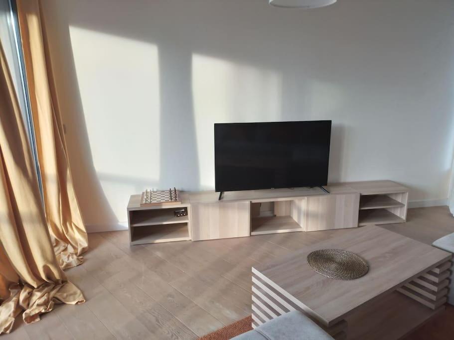 Lejlighed Beautiful 2br/2bar Apartement In European District